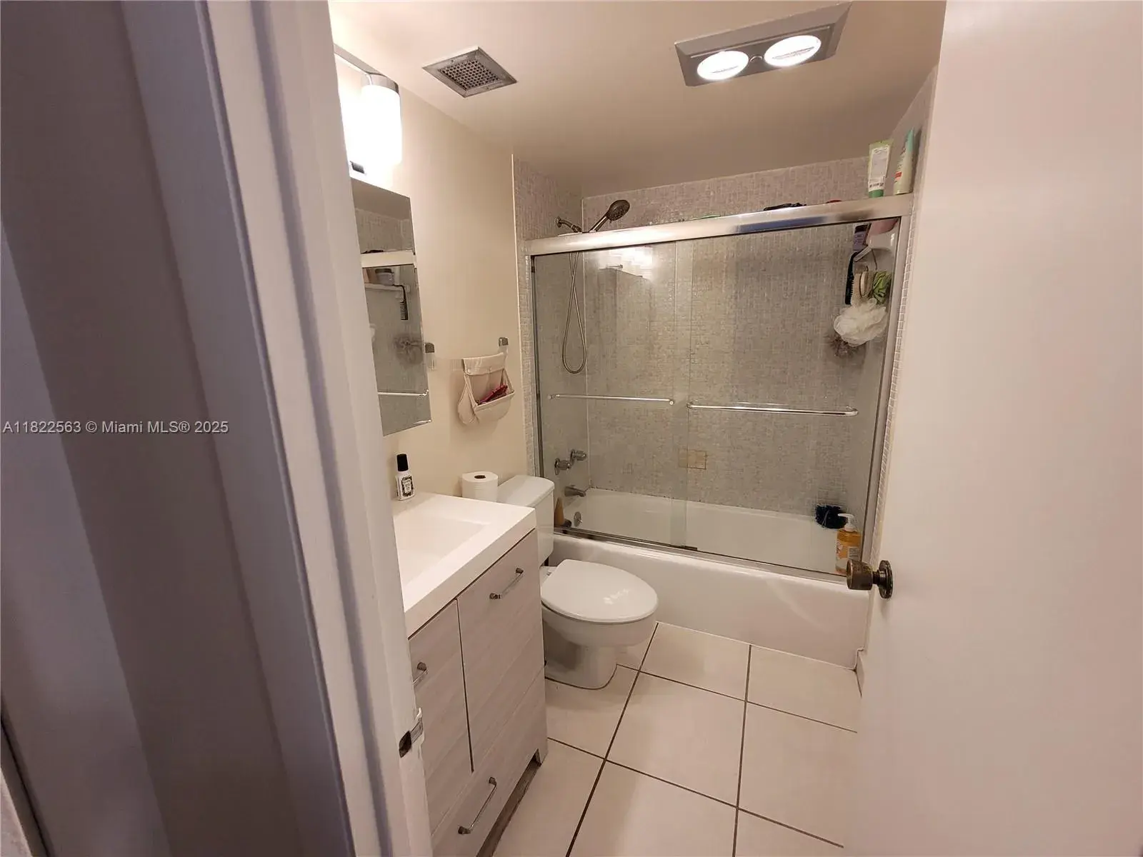 1980 S Ocean Dr # 4D, Hallandale Beach FL 33009