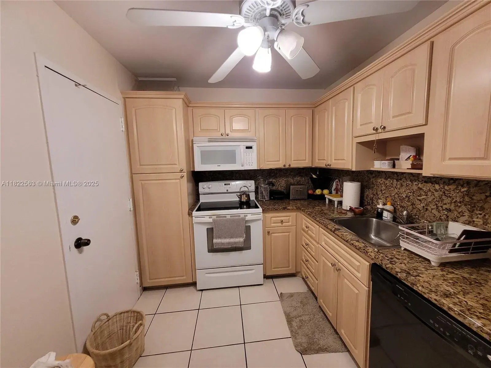 1980 S Ocean Dr # 4D, Hallandale Beach FL 33009
