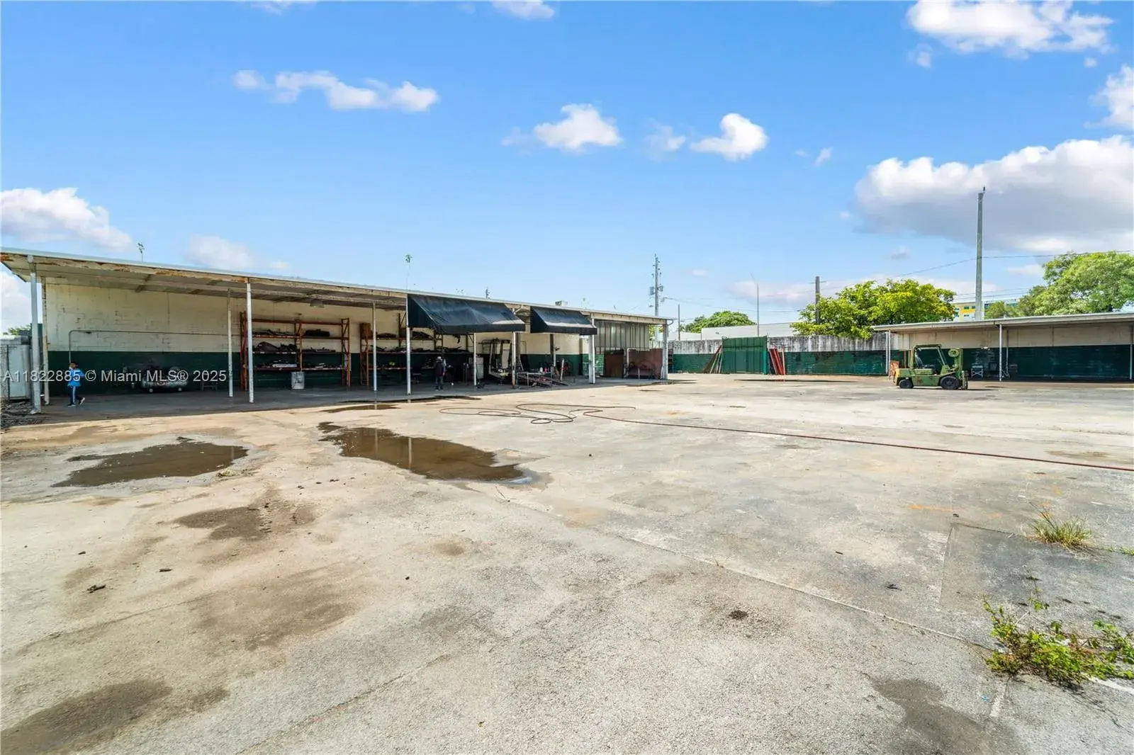 7115 NW 10th Ave, Miami FL 33150