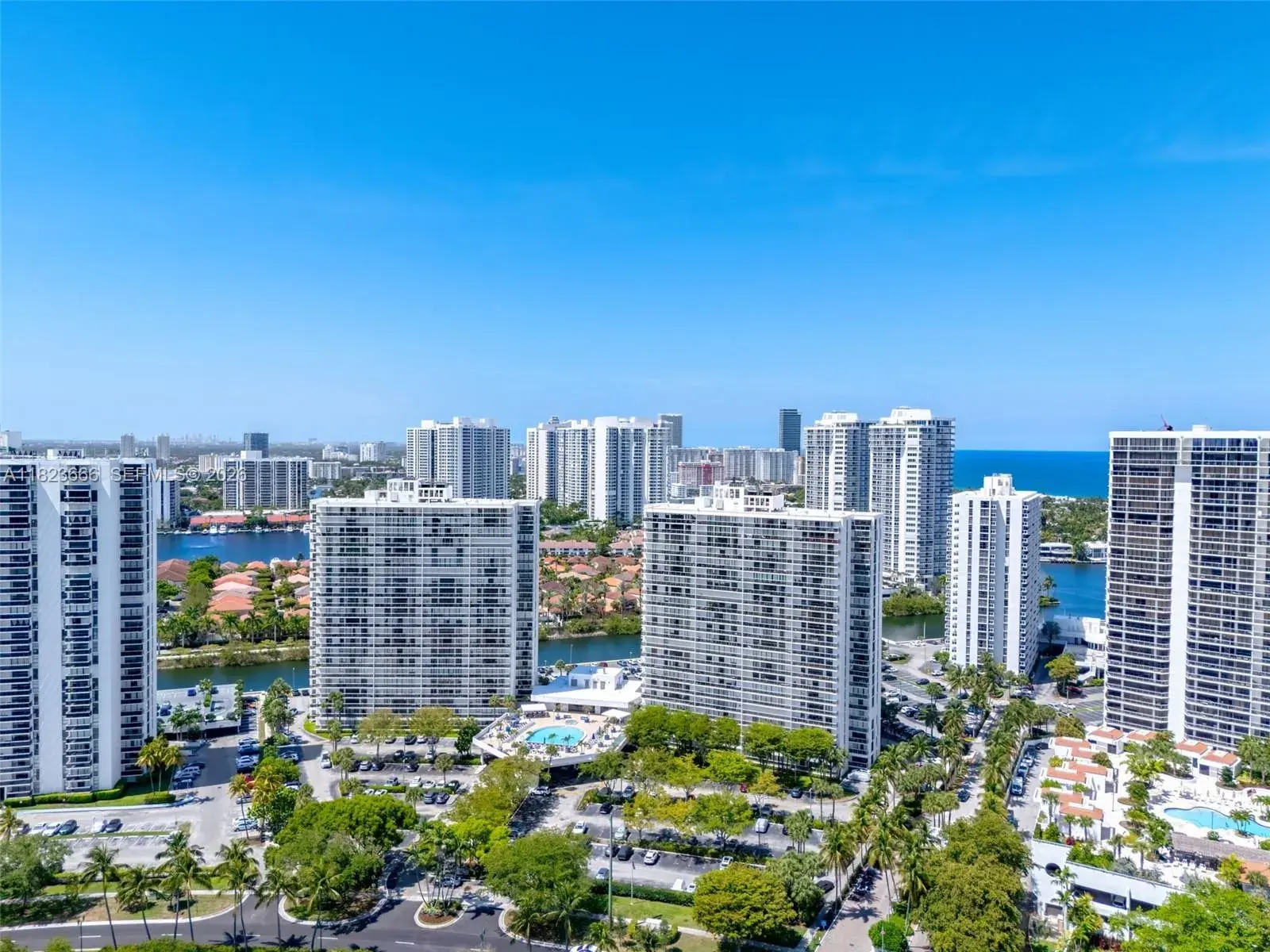 3731 N Country Club Dr # 2023, Aventura FL 33180