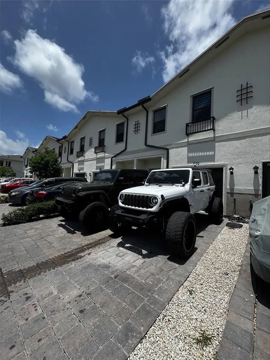 1136 SW 6th Ave, Florida City FL 33034
