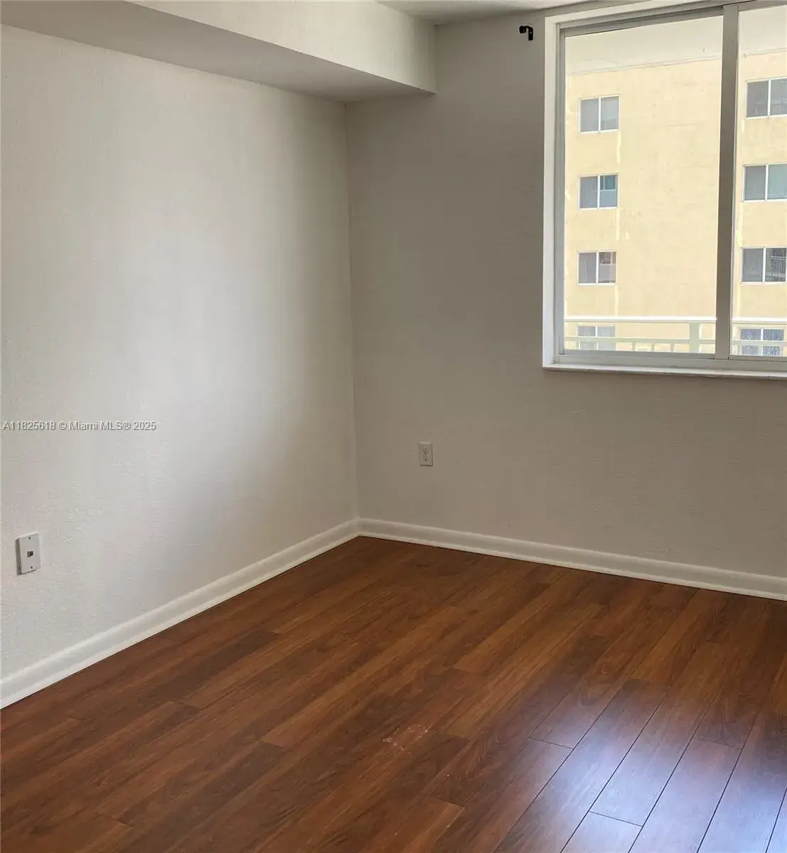 219 NW 12th Ave # 505, Miami FL 33128