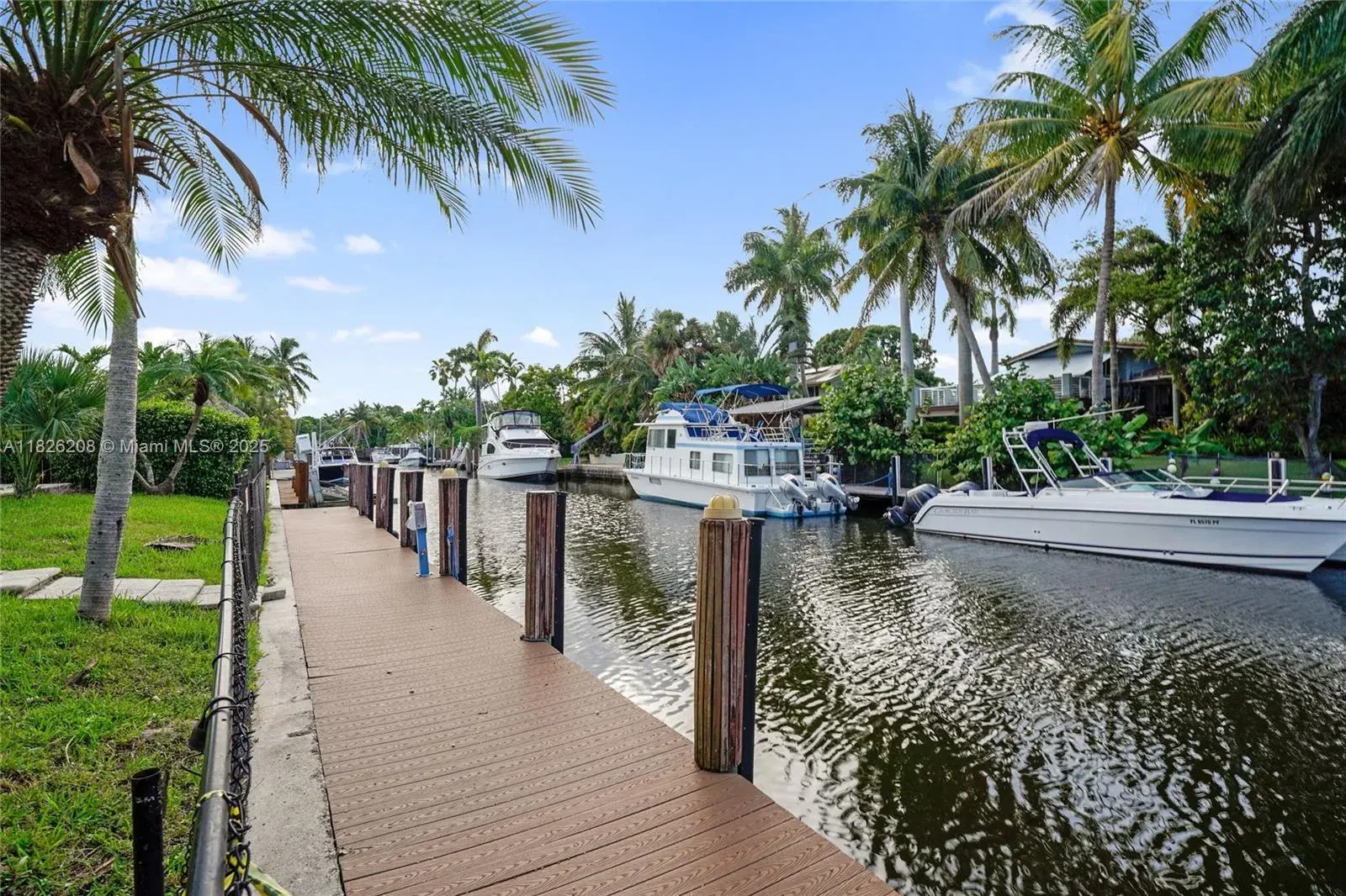 5 bedroom 4 bath Residential for sale at 1601 SW 5th Pl, Fort Lauderdale FL 33312