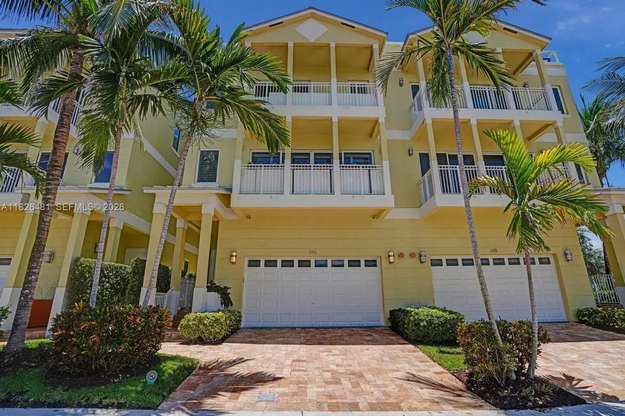 4 bedroom 4 bath Residential for sale at 346 N Elm St # 10, Hollywood FL 33019