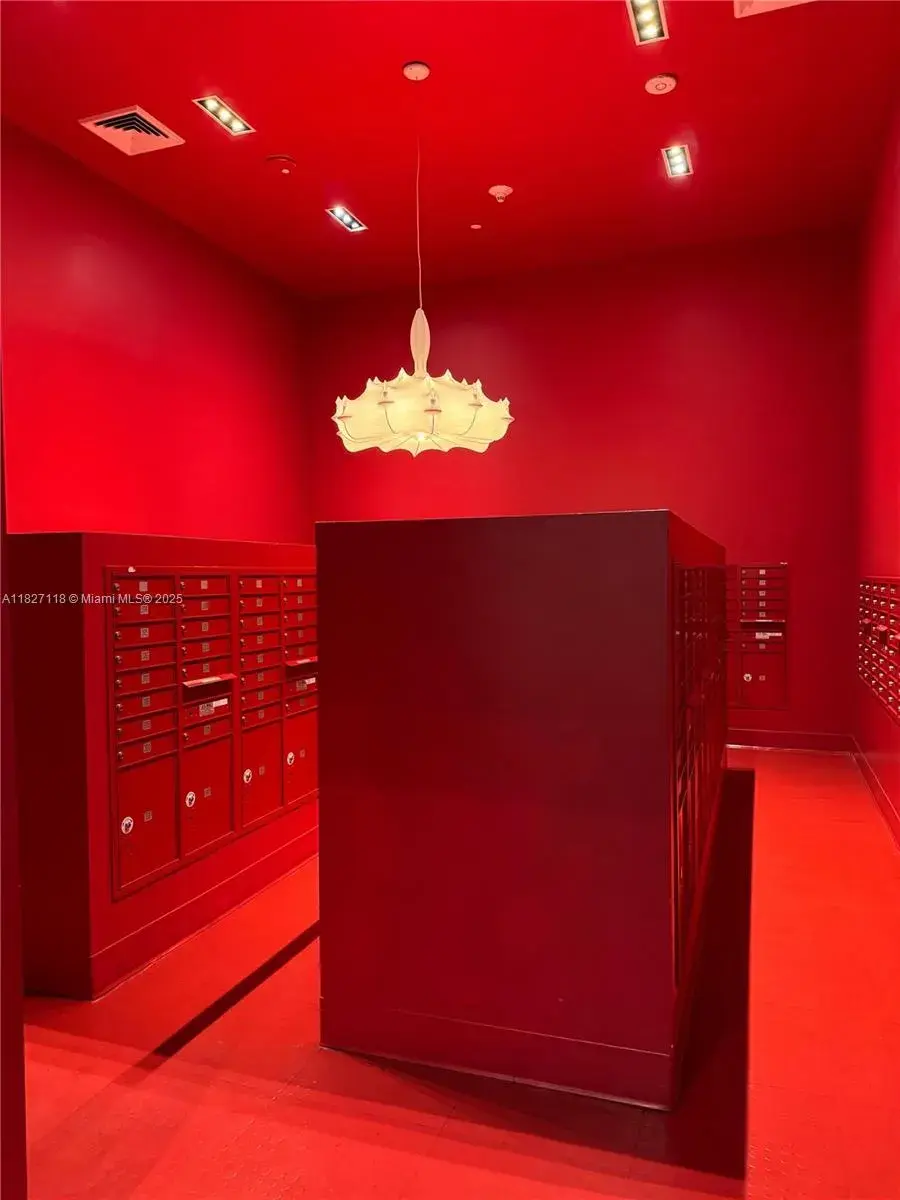 1600 NE 1st Ave # 1517, Miami FL 33132