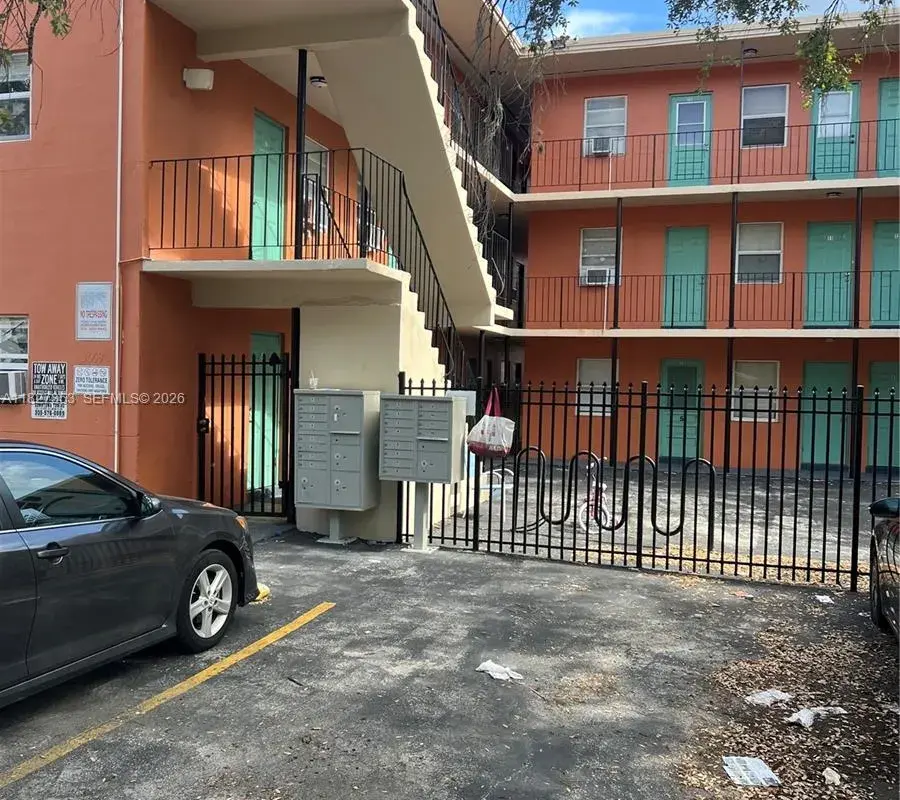 3669 Thomas Ave # 10, Miami FL 33133