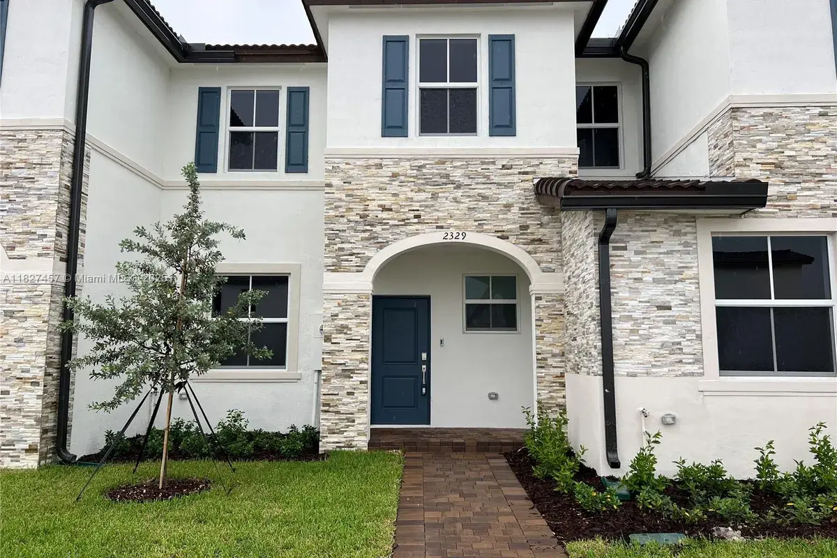 2329 NW 122nd Ter, Miami FL 33167