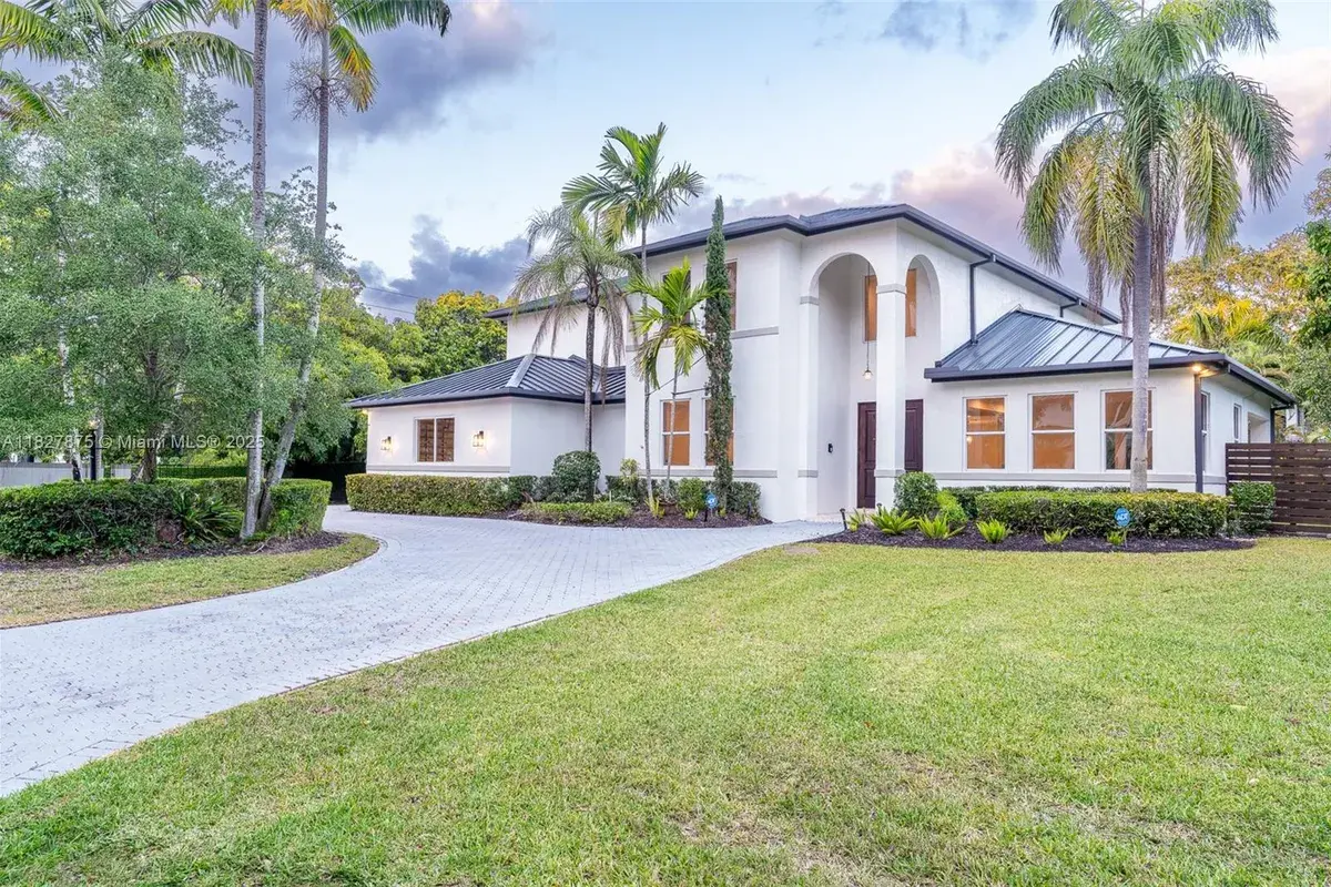 11211 SW 82nd Pl, Miami FL 33156
