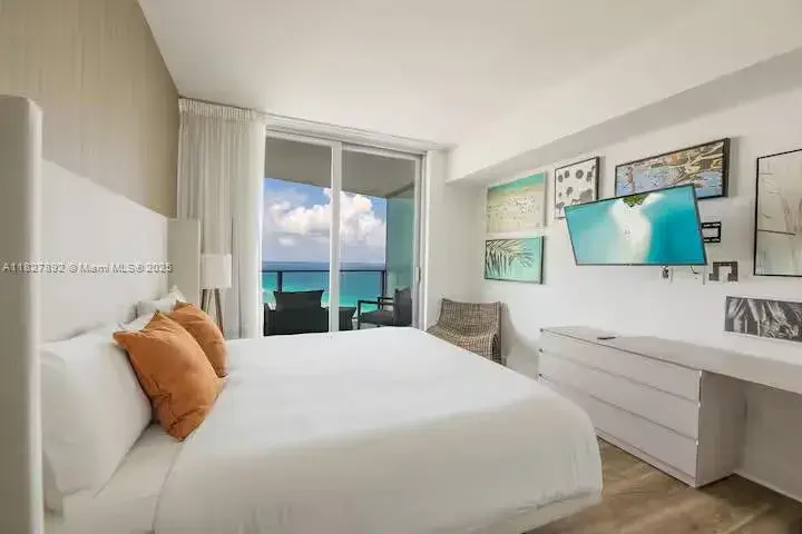 2 bedroom 2 bath Residential for sale at 4111 S Ocean Dr # 2204, Hollywood FL 33019