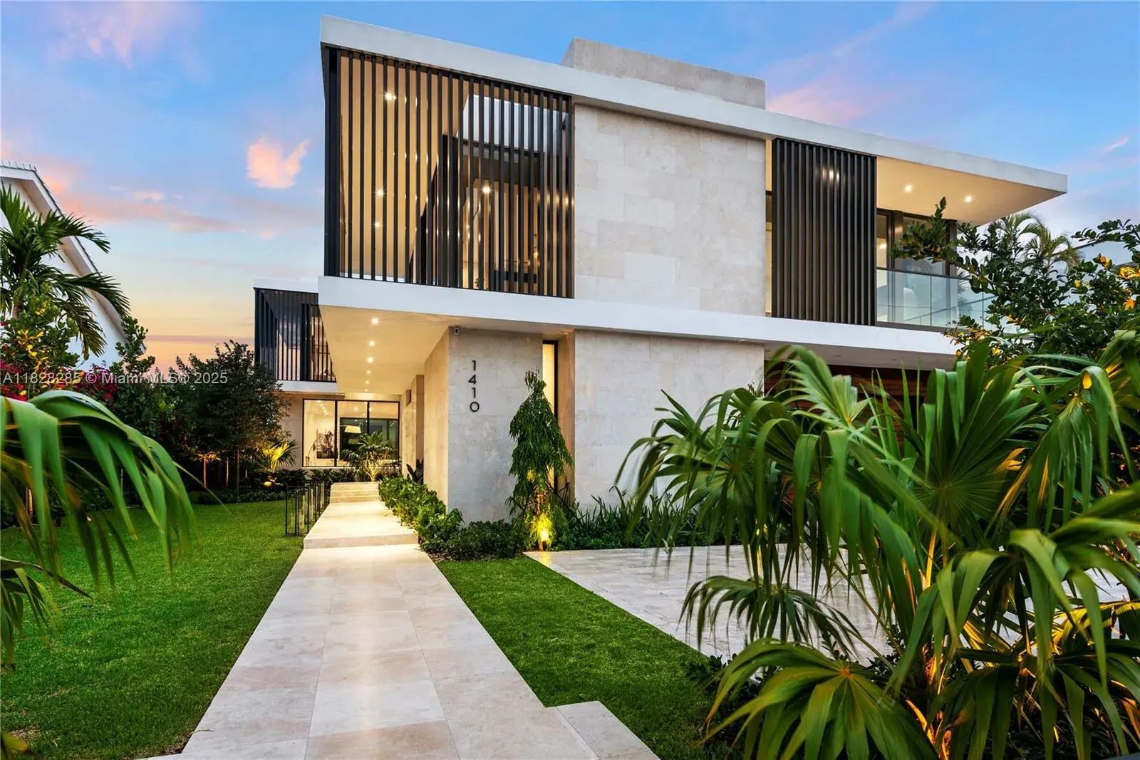 6 bedroom 7 bath for sale at 1410 S Biscayne Point Rd, Miami Beach FL 33141
