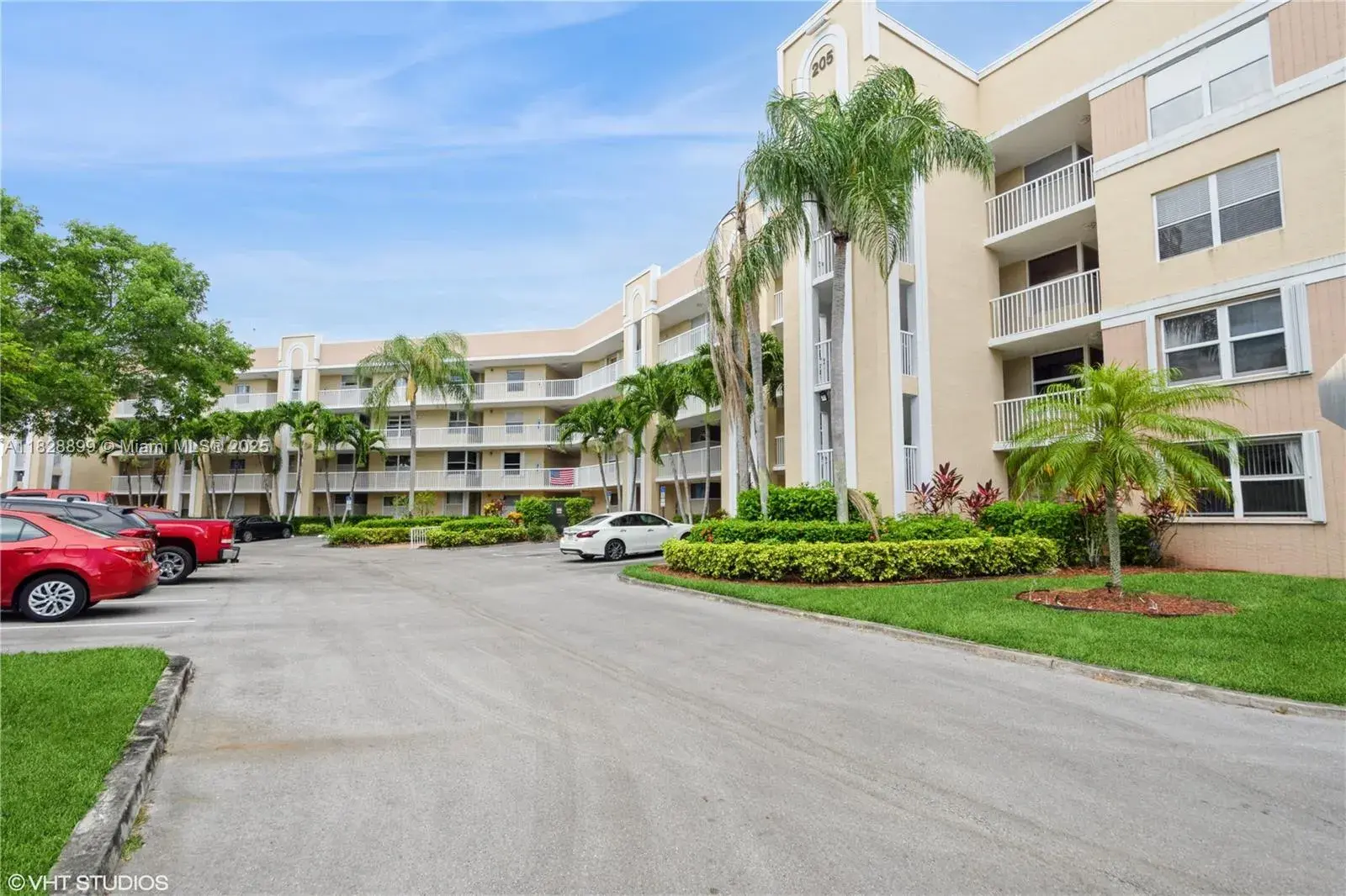 2 bedroom 2 bath Residential for sale at 10346 NW 24th Pl # 405, Sunrise FL 33322