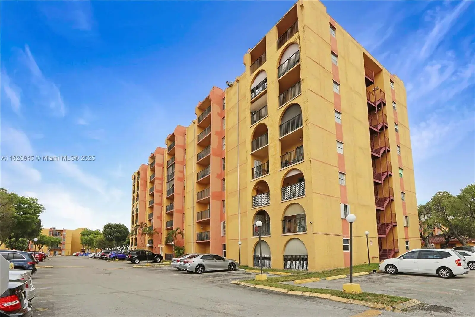 2 bedroom 2 bath Residential Lease for rent at 4717 NW 7th St # 10, Miami FL 33126