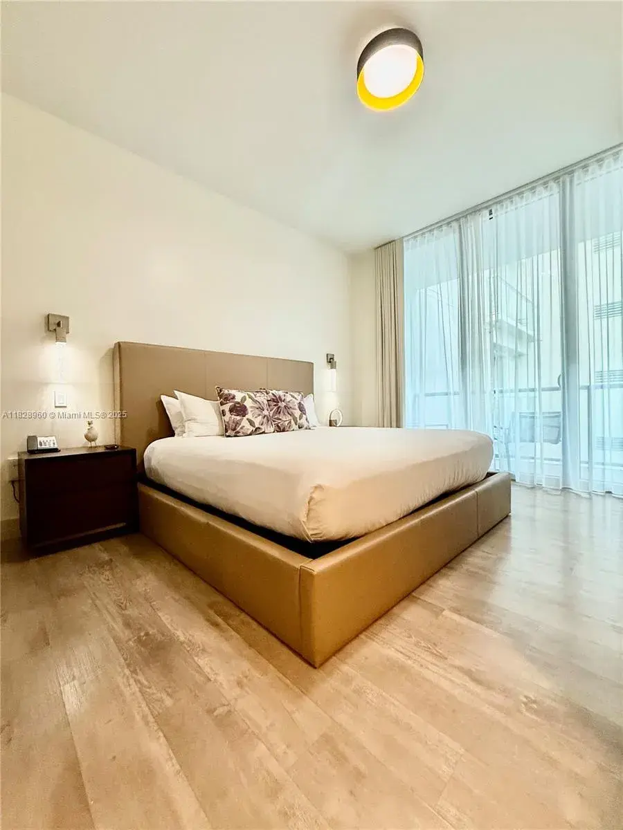 1 bedroom 1 bath Residential for sale at 777 N Ocean Dr # S418, Hollywood FL 33019