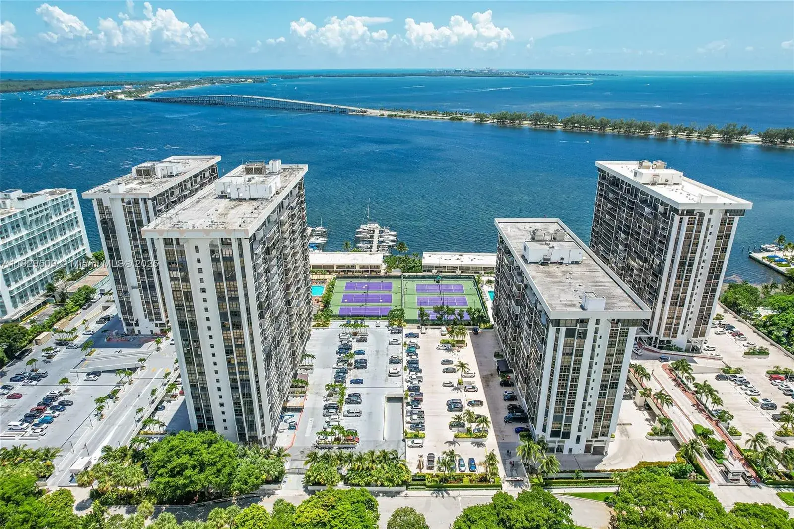 1901 Brickell Ave Slips 29A, Miami FL 33129