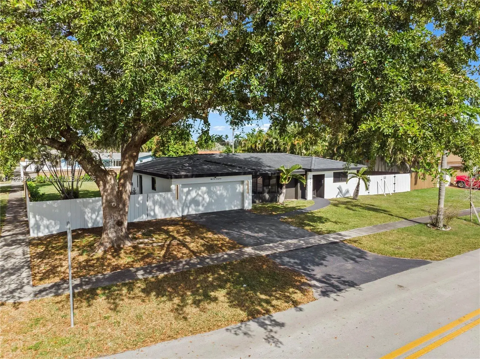 5131 Monroe St, Hollywood FL 33021