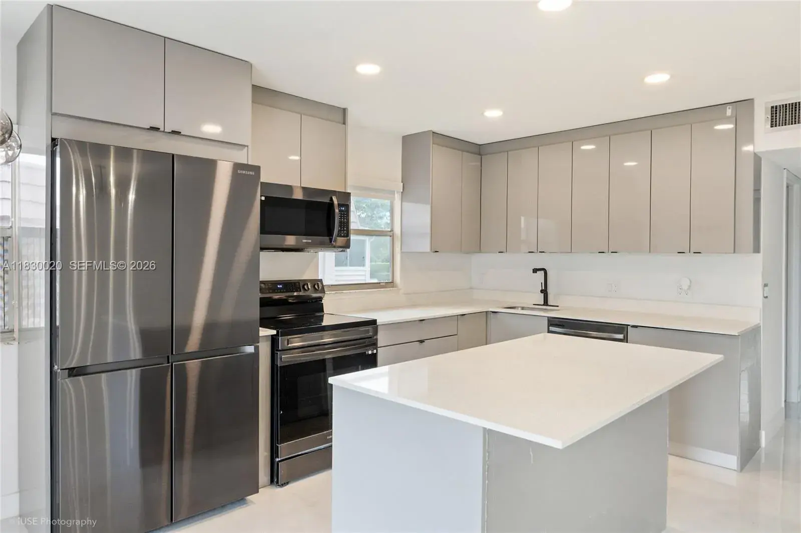 369 Saxony H # 369H, Delray Beach FL 33446