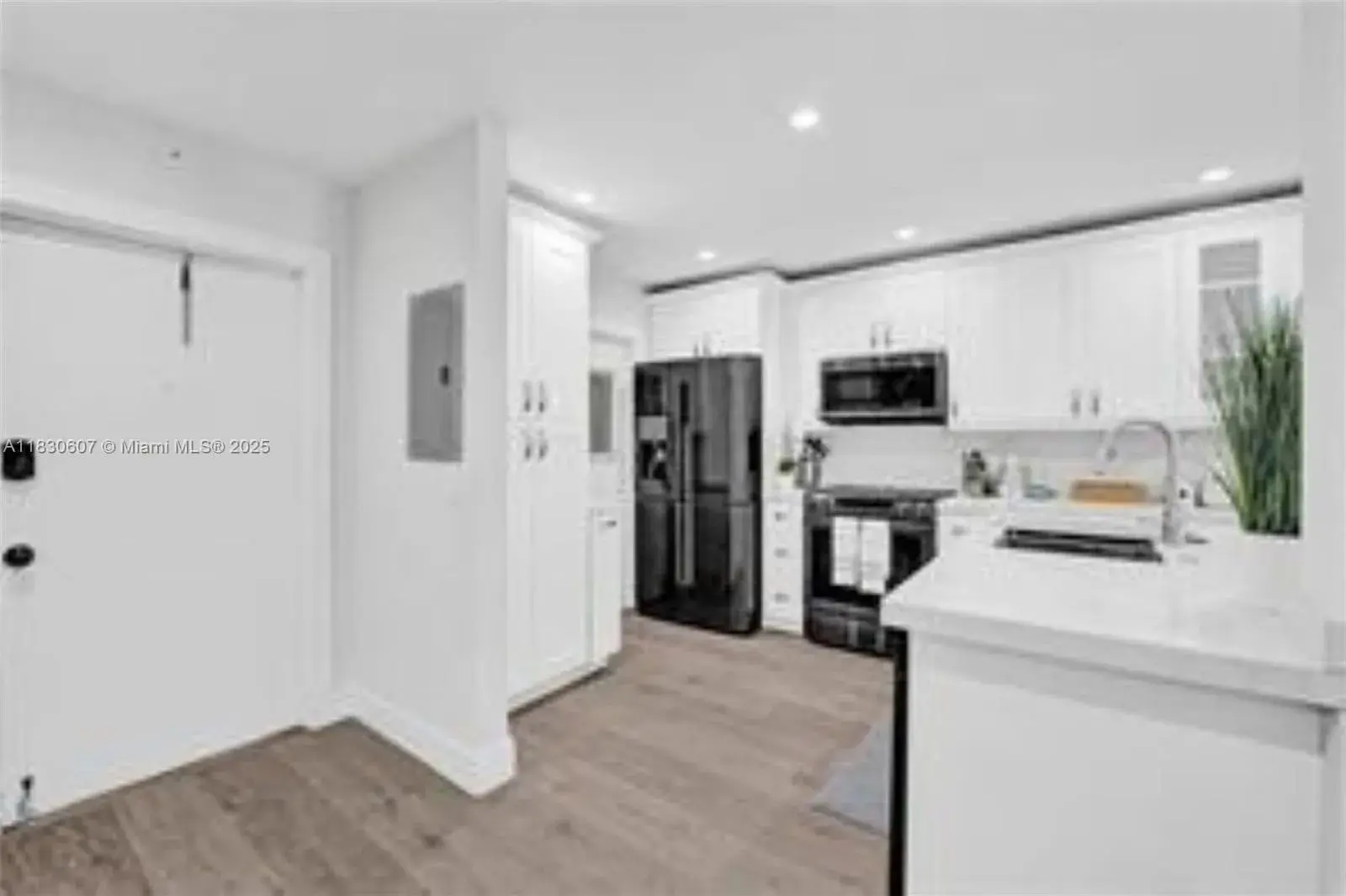 4100 N 58th Ave # 213, Hollywood FL 33021