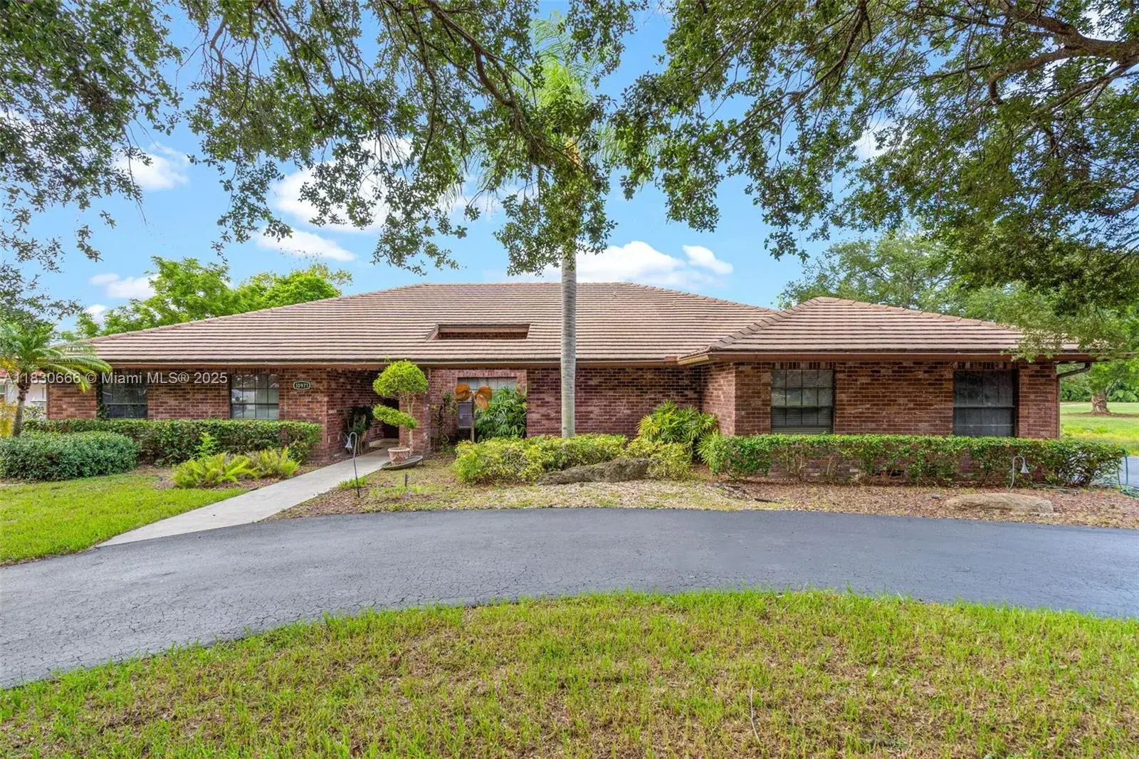 10971 NW 24th St, Coral Springs FL 33065