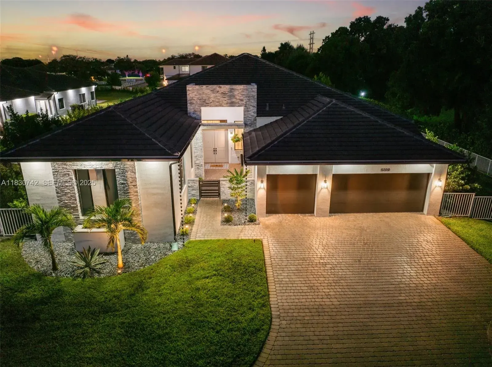 4 bedroom 4 bath Residential for sale at 5000 SW 159 Ave, Southwest Ranches FL 33331