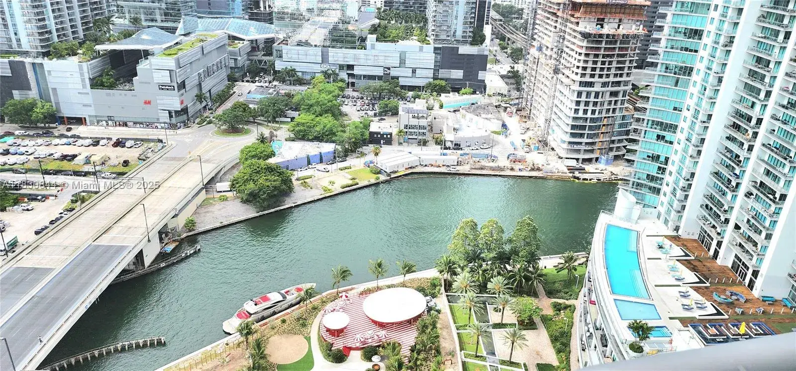 2 bedroom 2 bath Residential for sale at 350 S Miami Ave # 3214, Miami FL 33130