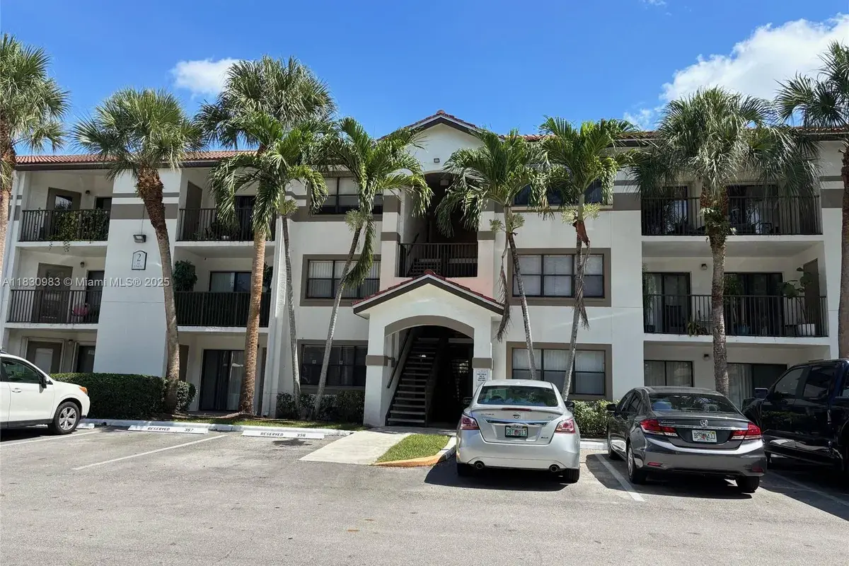 620 S Park Rd # 2, Hollywood FL 33021
