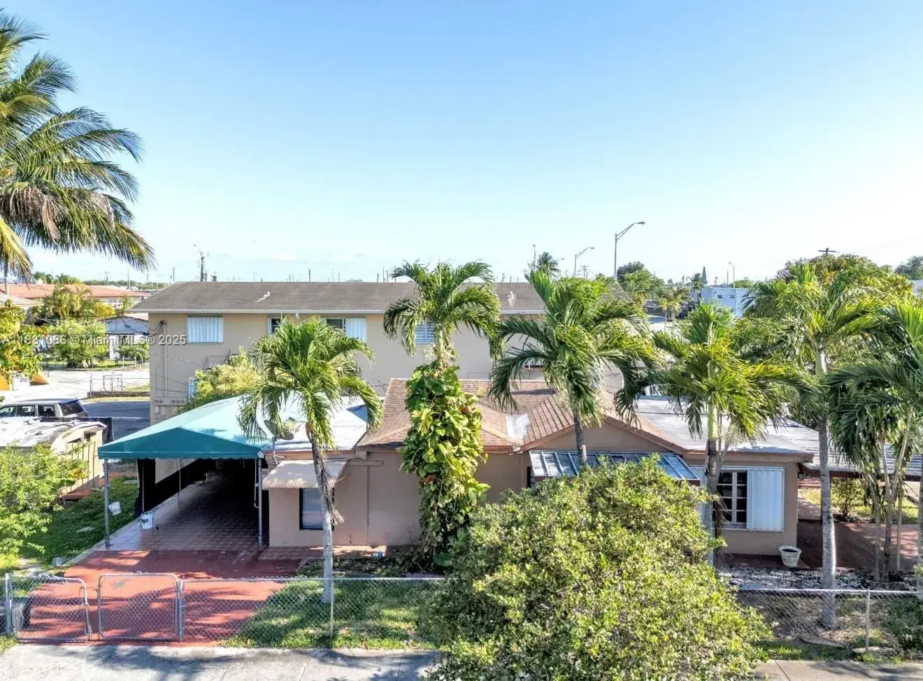 3 bedroom 2 bath Residential for sale at 190 W 27th St, Hialeah FL 33010