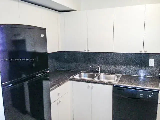 4255 N University Dr # 205, Sunrise FL 33351