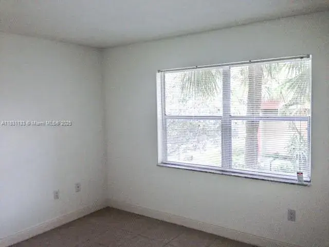 4255 N University Dr # 205, Sunrise FL 33351