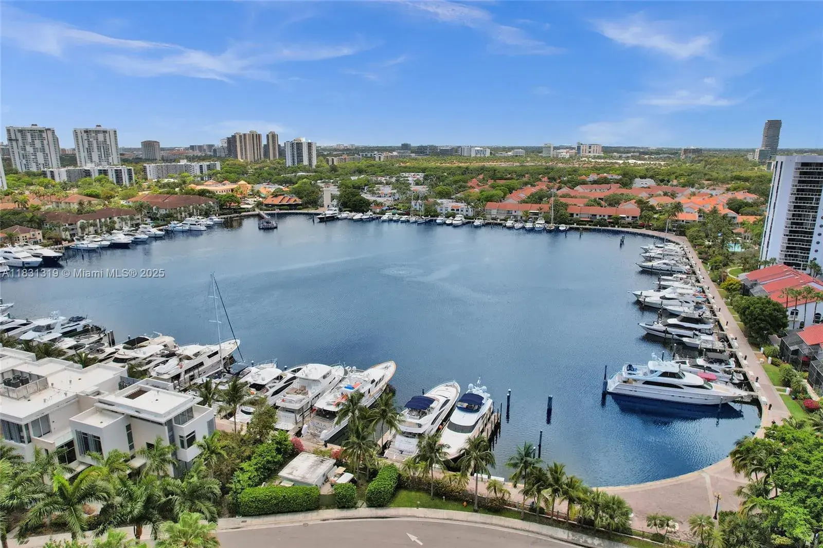 2 bedroom 2 bath Residential for sale at 21055 Yacht Club Dr # 1707, Aventura FL 33180