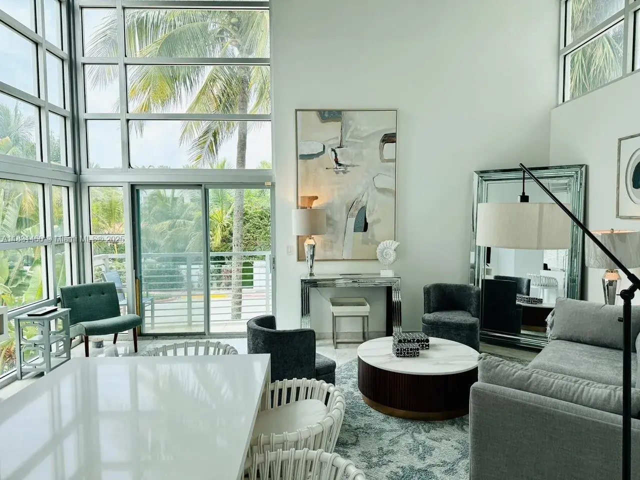 2 bedroom 2 bath for rent at 7700 Collins Ave # 5, Miami Beach FL 33141