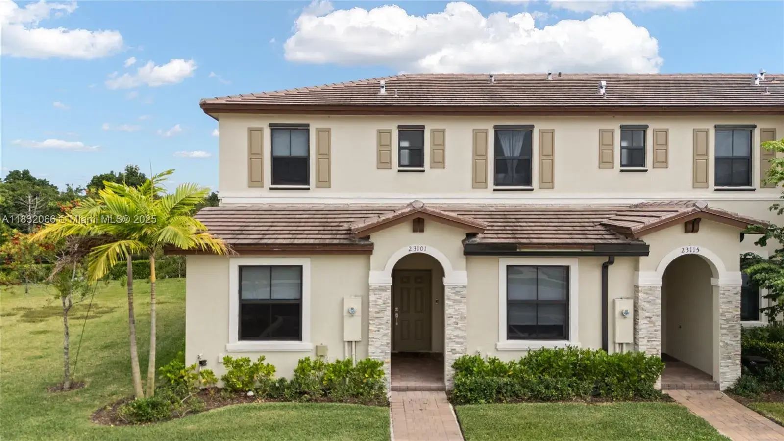 3 bedroom 3 bath Residential for sale at 23101 SW 99th Ave, Cutler Bay FL 33190