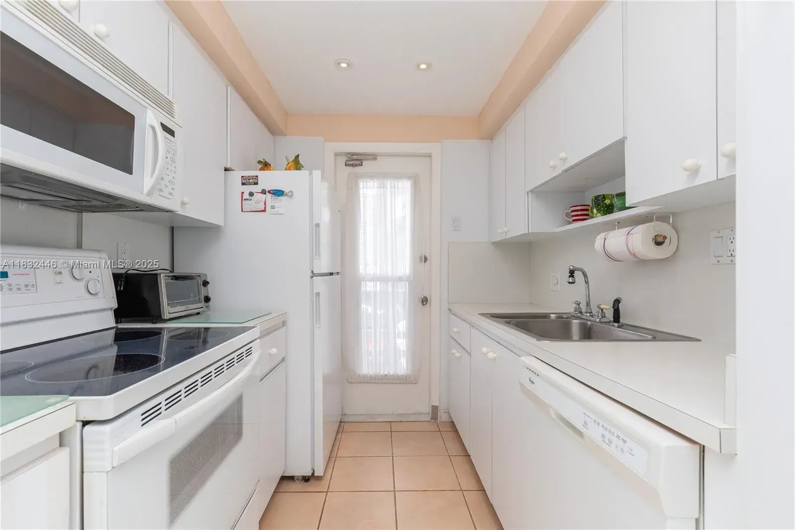 3135 S Ocean Dr # 230, Hallandale Beach FL 33009