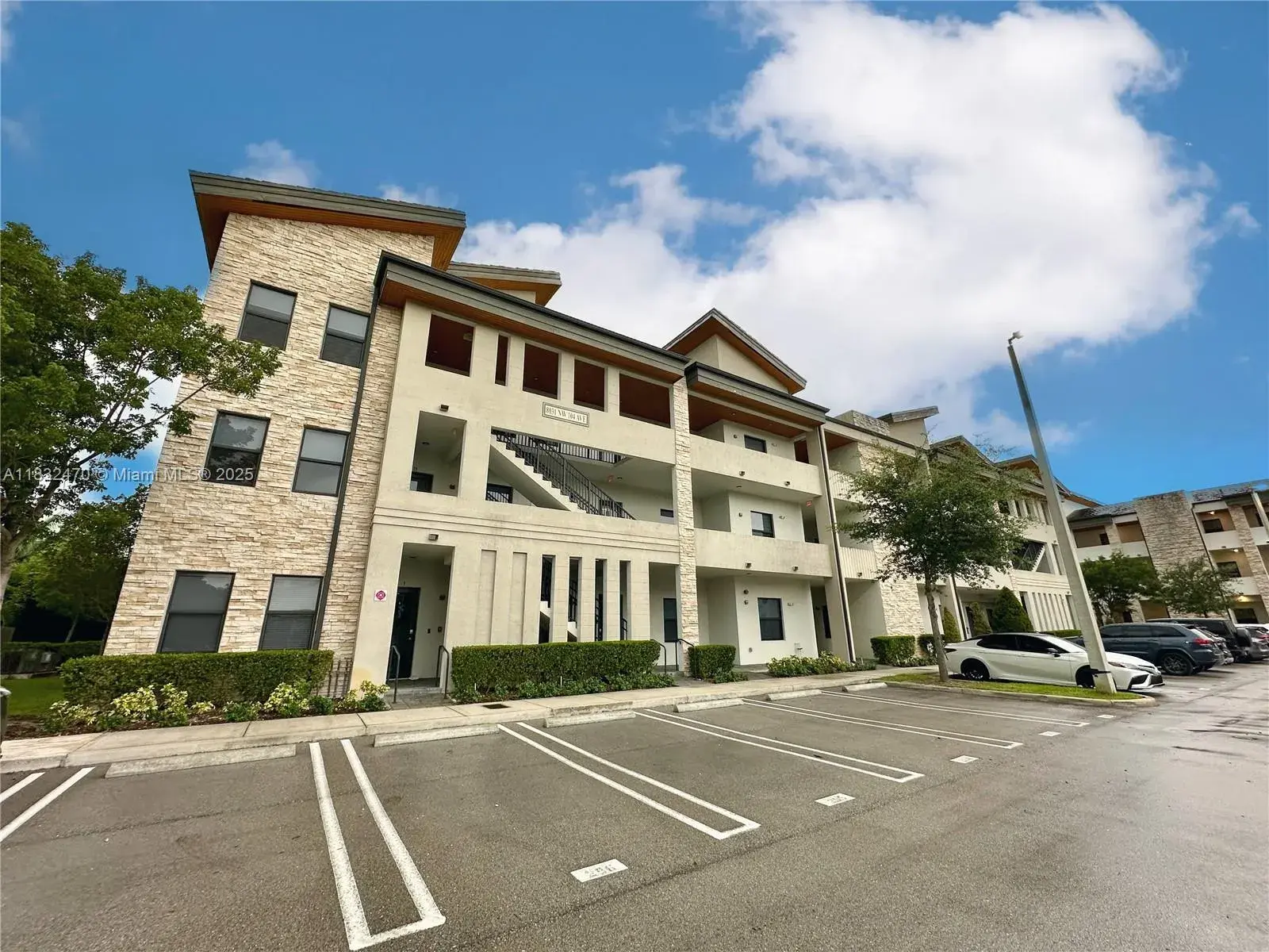 8031 NW 104th Ave # 21, Doral FL 33178