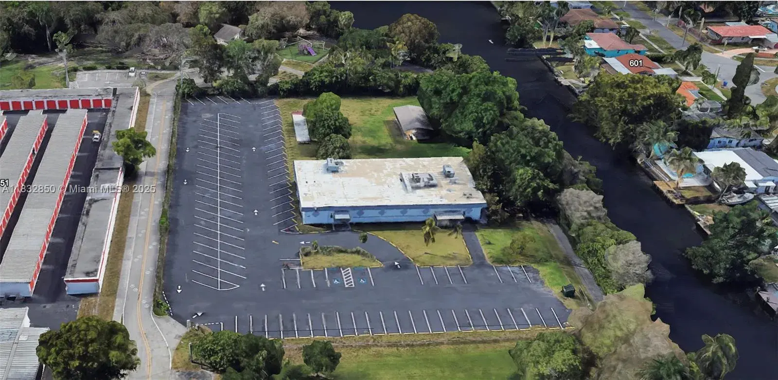 600 Knights Rd, Hollywood FL 33021