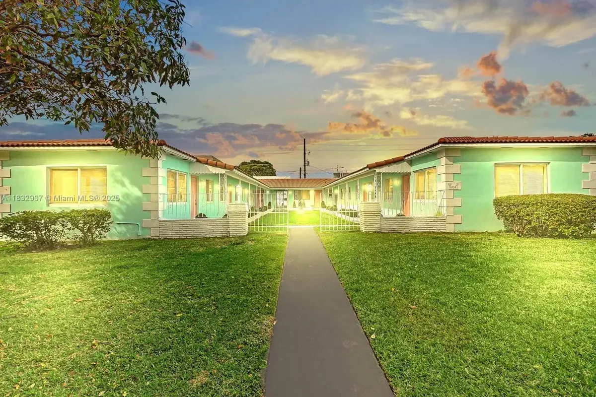 1839 Funston St # 8, Hollywood FL 33020
