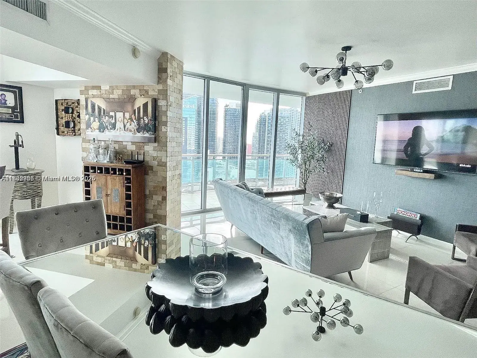 3 bedroom 2 bath Residential for sale at 350 S Miami Ave # 3602, Miami FL 33130
