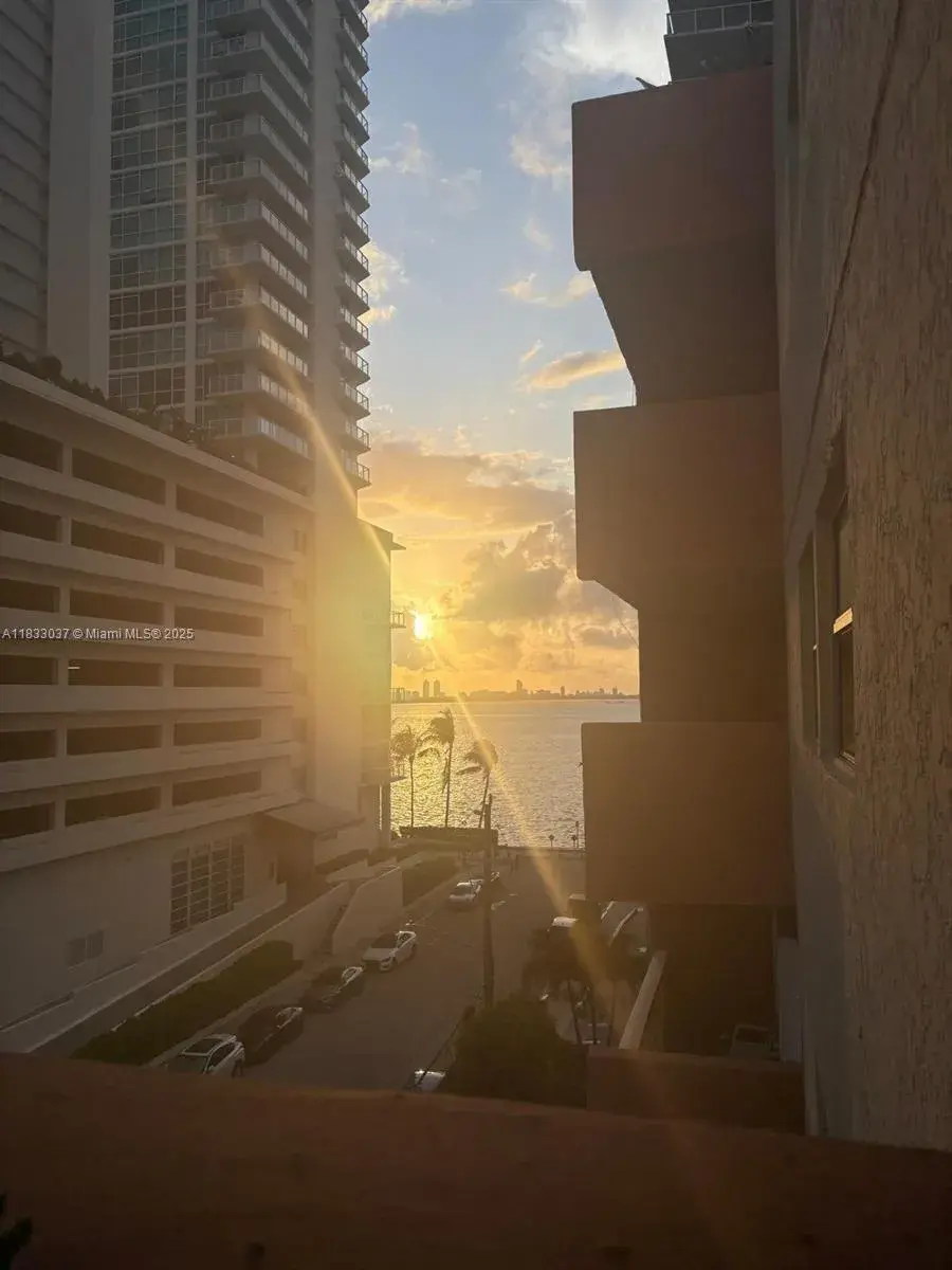 1 bedroom 1 bath Residential for sale at 600 NE 25th St # 62, Miami FL 33137