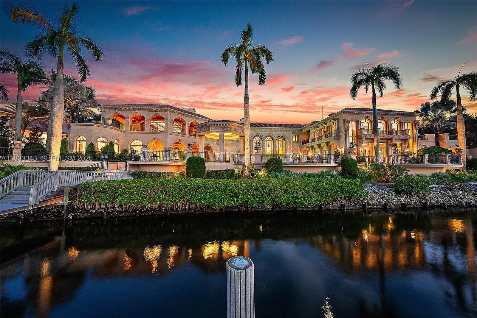 209 Commodore Dr, Jupiter FL 33477
