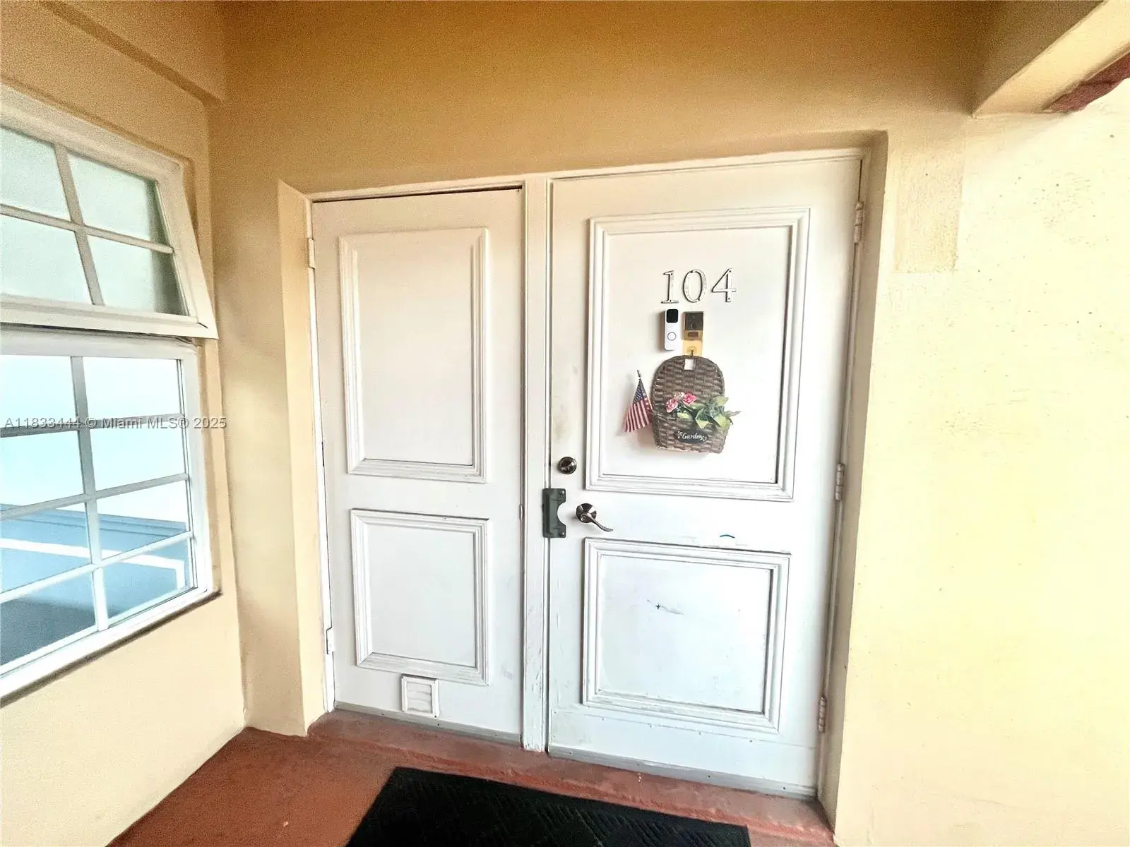 2841 NE 33rd Ct # 104, Fort Lauderdale FL 33306