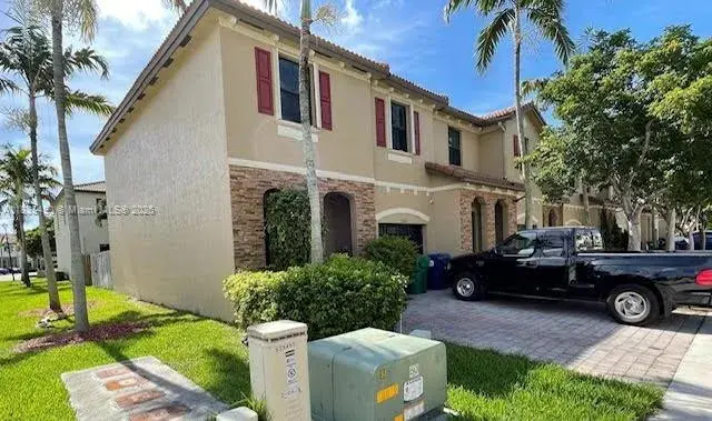 3 bedroom 2 bath Residential for sale at 23465 SW 113th Psge, Homestead FL 33032