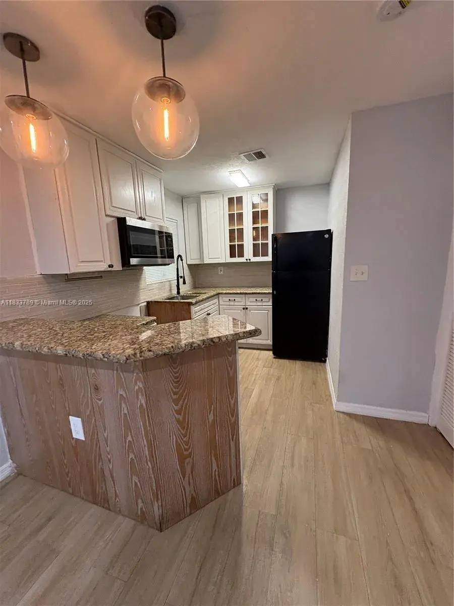 1134 NW 6th Ave # 2, Fort Lauderdale FL 33311