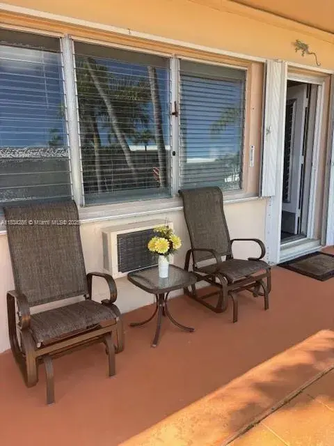 900 SW 11th Ave # 4C, Hallandale Beach FL 33009