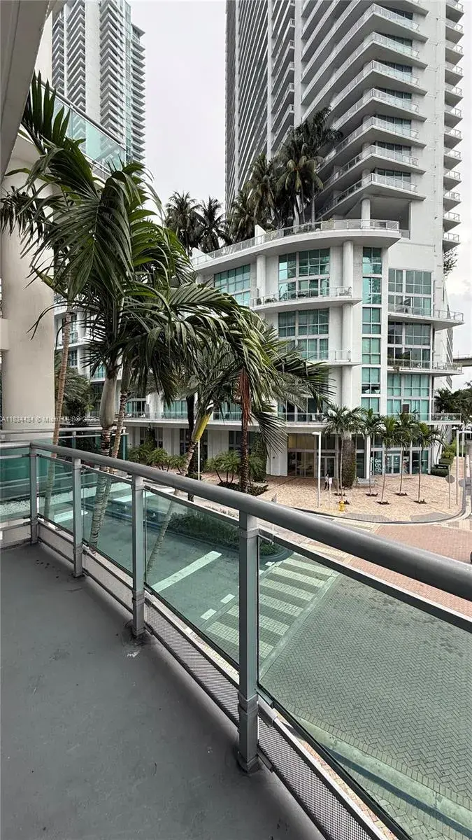 Commercial Sale for sale at 350 S Miami Ave, Miami FL 33130