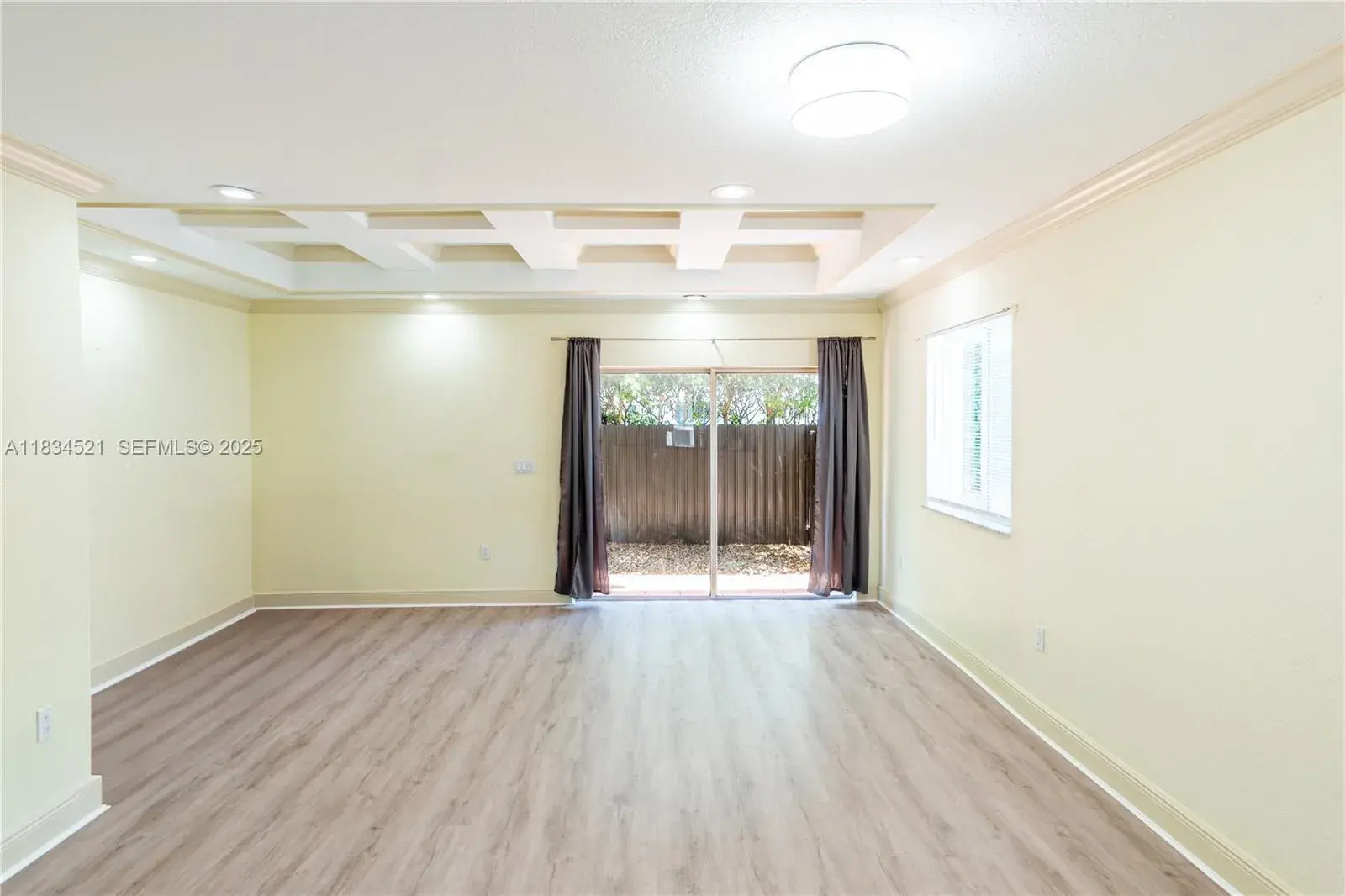11647 NE 18th Dr # 11647, North Miami FL 33181