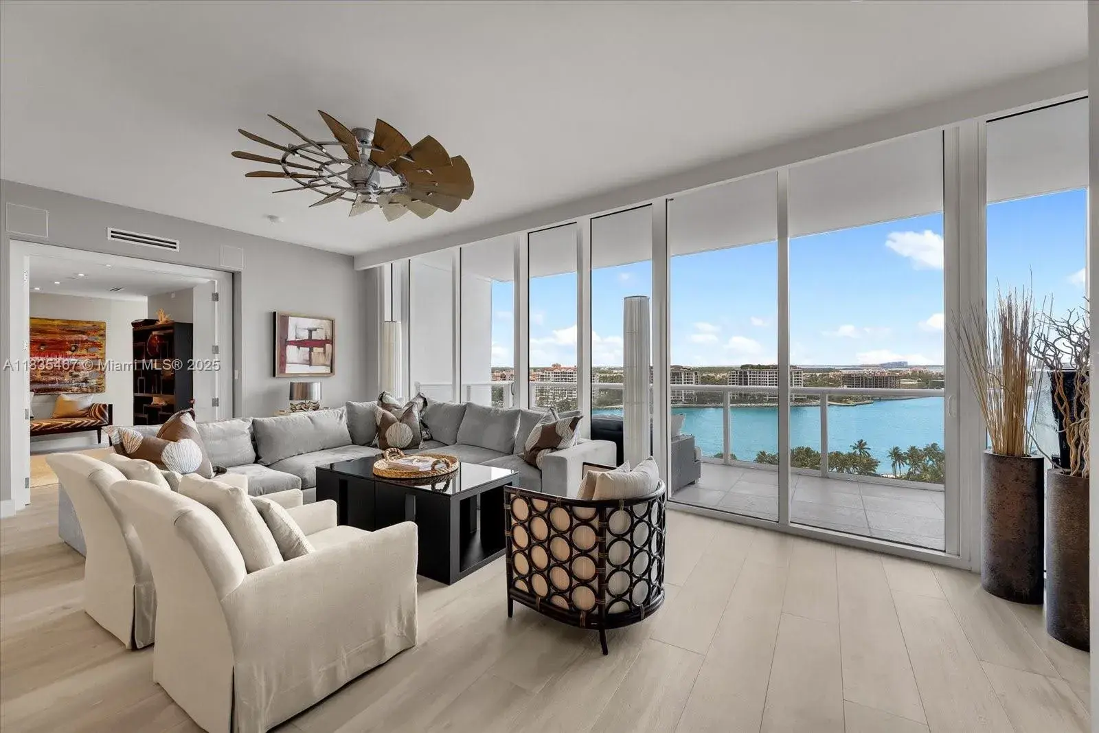 100 S Pointe Dr # 1502, Miami Beach FL 33139