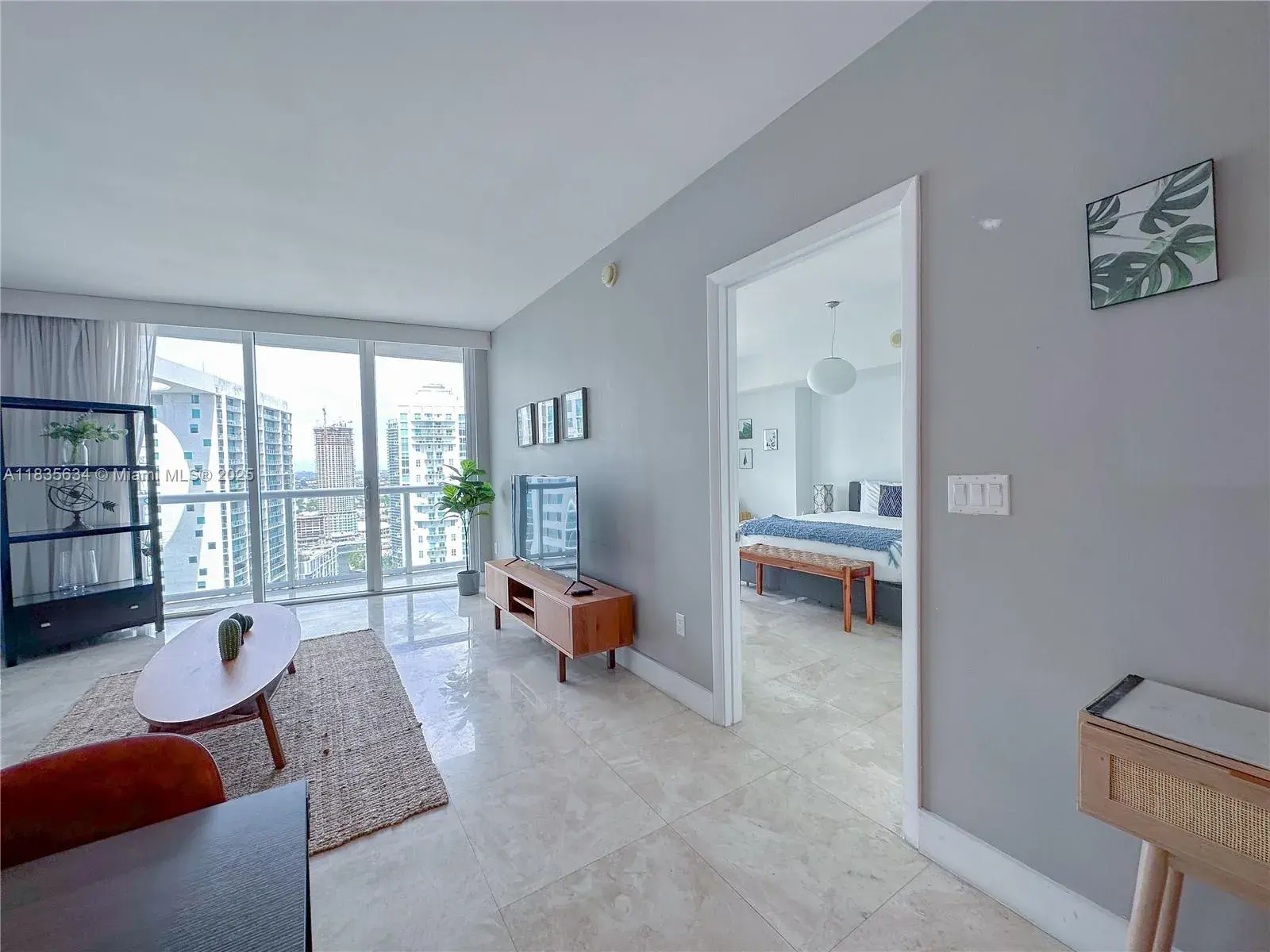 1 bedroom 1 bath Residential for sale at 485 Brickell Ave # 3606, Miami FL 33131