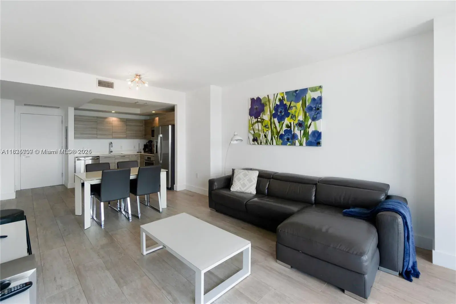 1 bedroom 1 bath Residential for sale at 121 NE 34th St # 3012, Miami FL 33137