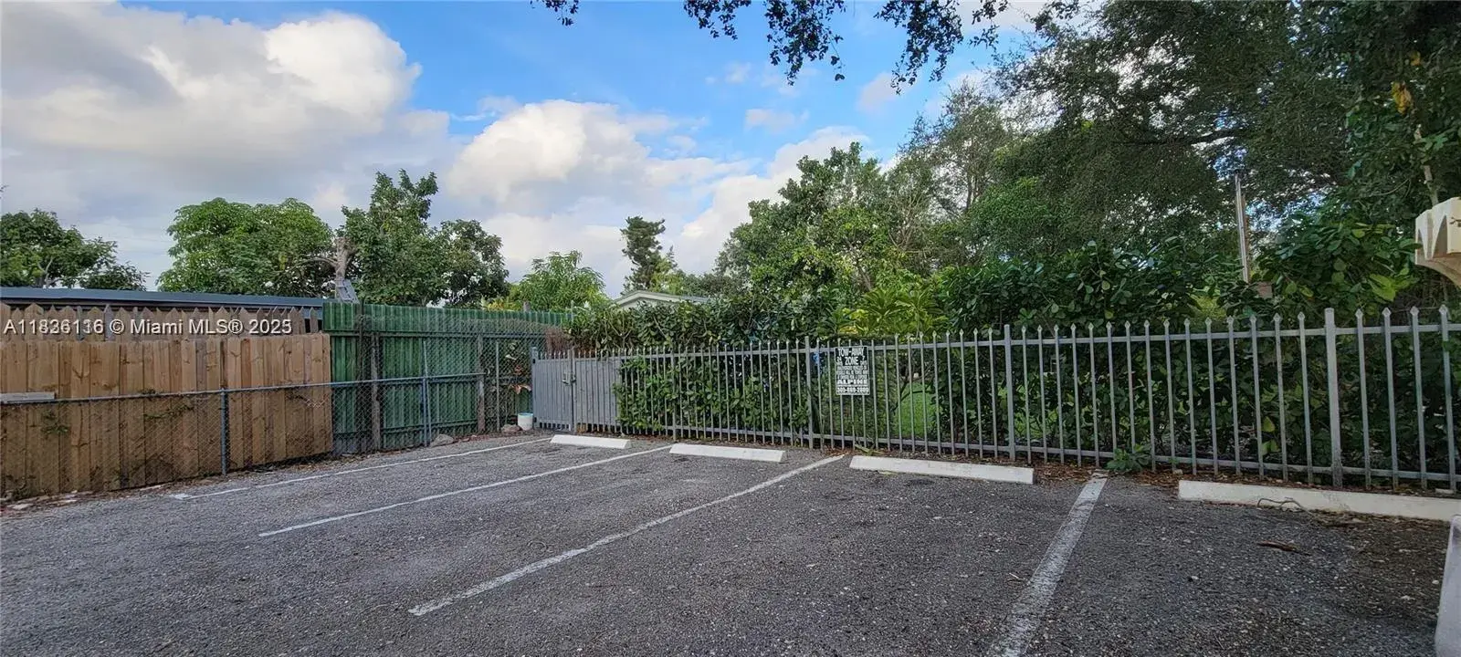 110 NE 56th St # 114, Miami FL 33137