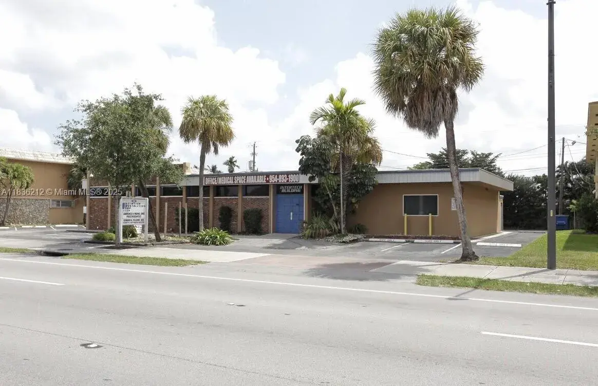 Commercial Sale for sale at 5100 Hollywood Blvd # A, Hollywood FL 33021