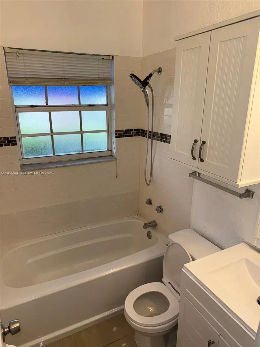 5201 SW 31st Ave # 112, Dania Beach FL 33312